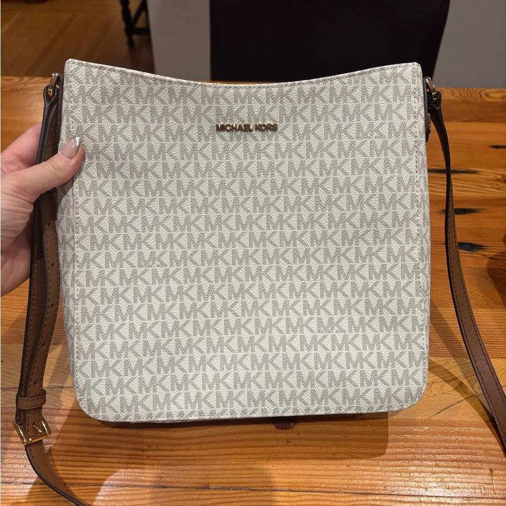Never Used! Michael Kors Jet Set Logo Messenger Bag